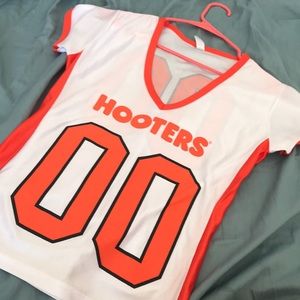 Hooters “jersey”